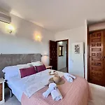 Clubrent - Edf Horizonte, Floor 2, Sea View Apartament *